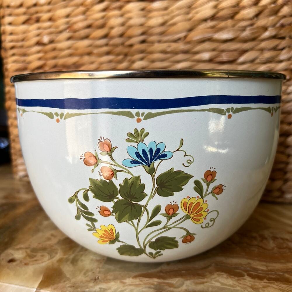 Floral tin large bowl